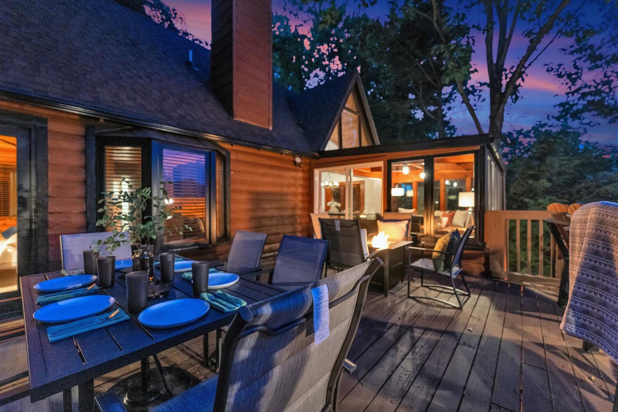 Family Chalet With Sauna, Hottub, Heavenly Views! Mins To Downtown! Гатлинбург Экстерьер фото