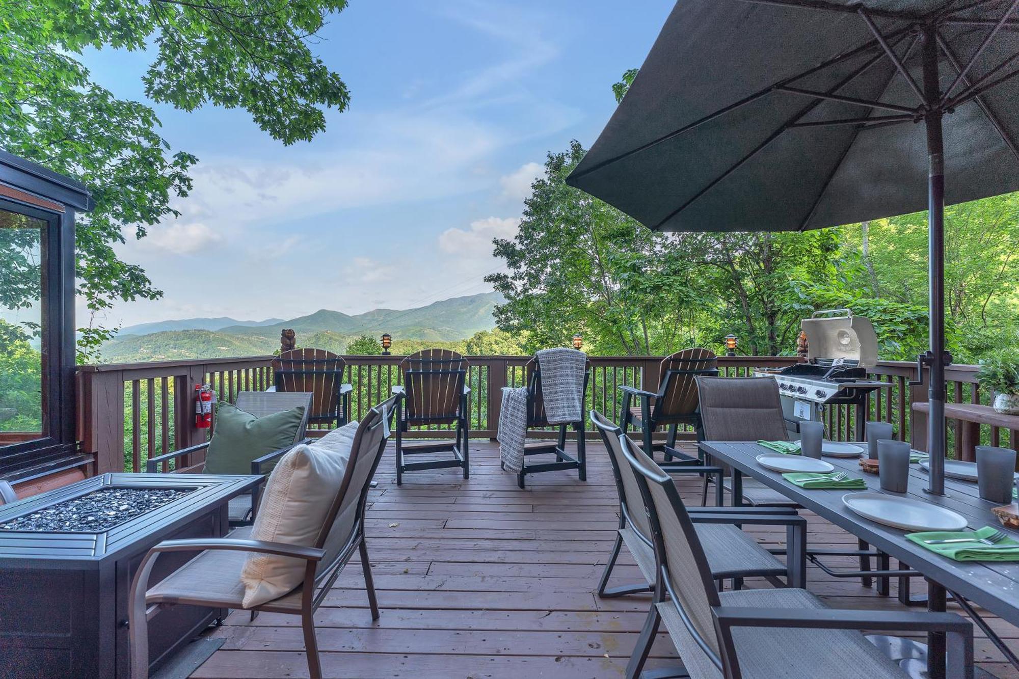 Family Chalet With Sauna, Hottub, Heavenly Views! Mins To Downtown! Гатлинбург Экстерьер фото
